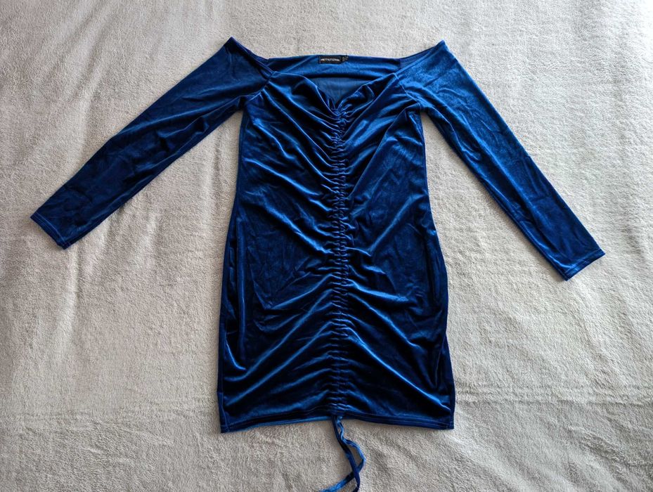 Niebieska chabrowa elegancka welurowa marszczona sukienka 42 jak nowa