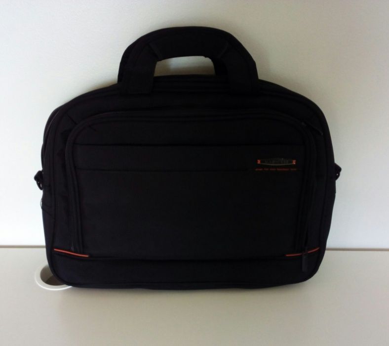 Mala para PC com muita arrumaçao