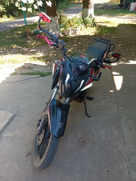 Продам мотоцикл форте 200р