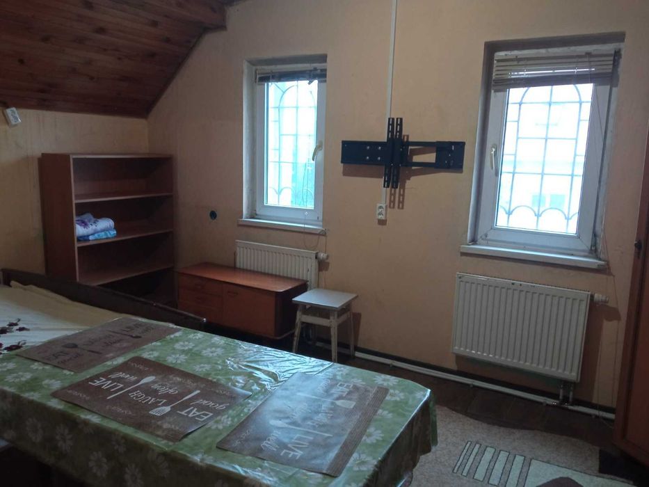 комната(без проживания хозяев) для 1 человека в частном доме на Нивках