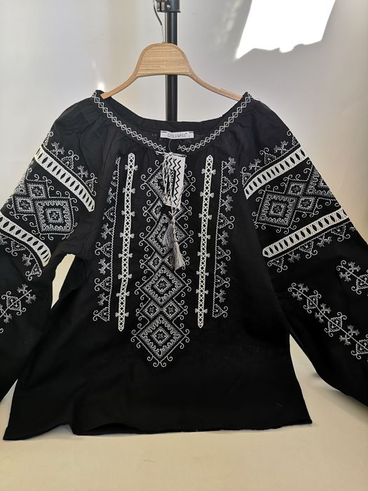 Натуральна вишиванка S/M, L/XL