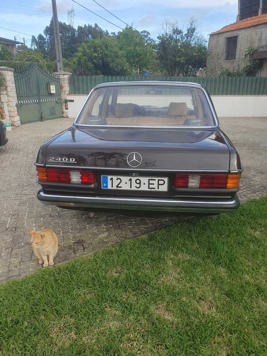 Mercedes 240D W123 – 3.ª série – Clássico em excelente estado
