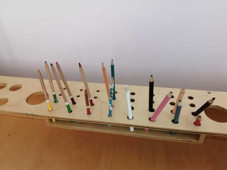 Kreatywny stoliczek dla  dwójki dzieci