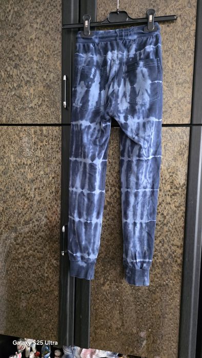 Spodnie dresowe chłopięce 128,