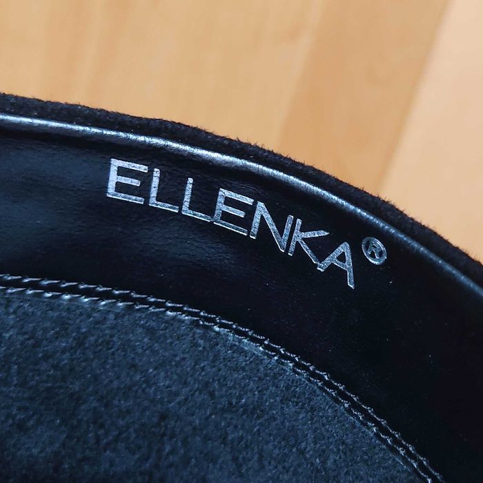 Замшевые ботфорты ELLENKA на платформе