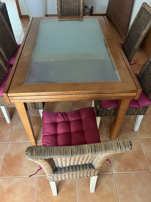 Mesa de jantar como nova