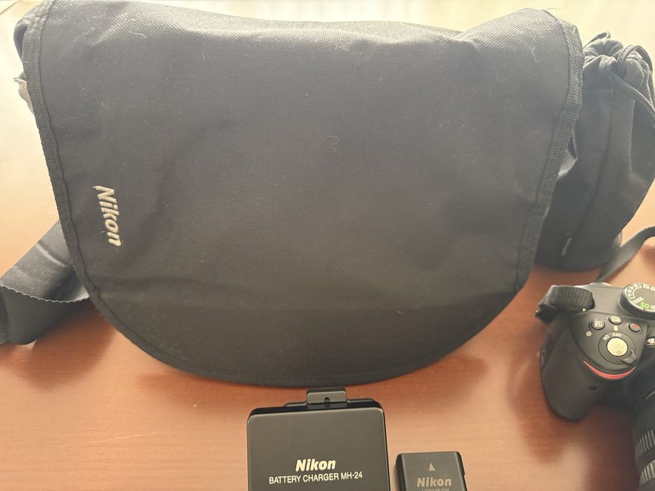 Nikon D3200 + Lente + Bolsa de transporte