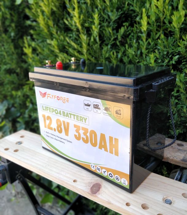 Bateria FLLYROWER LiFePO4 12V 330 Ah • Autocaravana • Solar