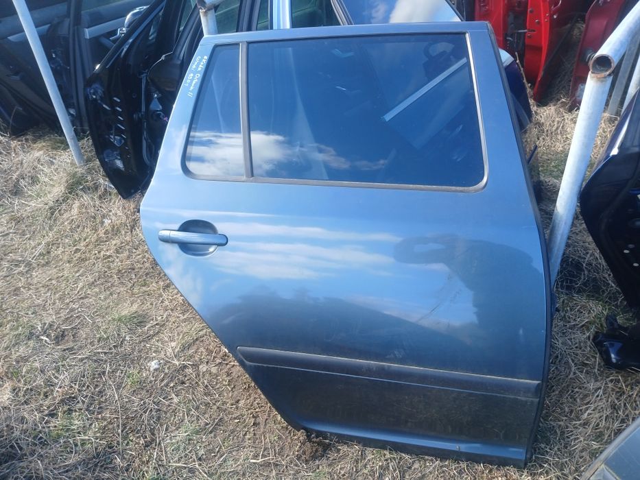 Drzwi lewe prawe  tył tylne przednie octavia II 2 kombi 9901
