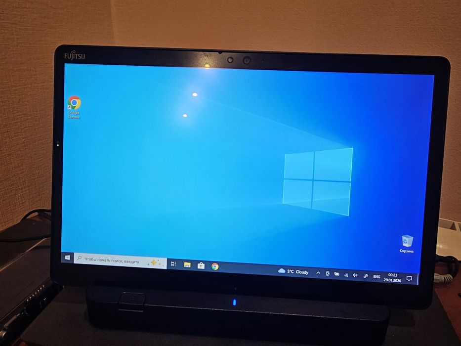 Планшет Fujitsu stylistic q738 8/512