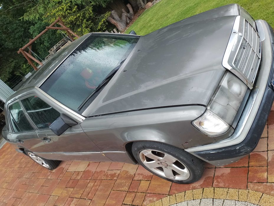 Mercedes-Benz W124