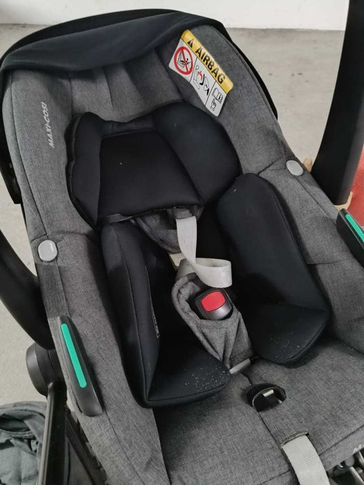 Carrinho bebé Maxi-Cosi Street Plus (carrinho + ovo + alcofa)