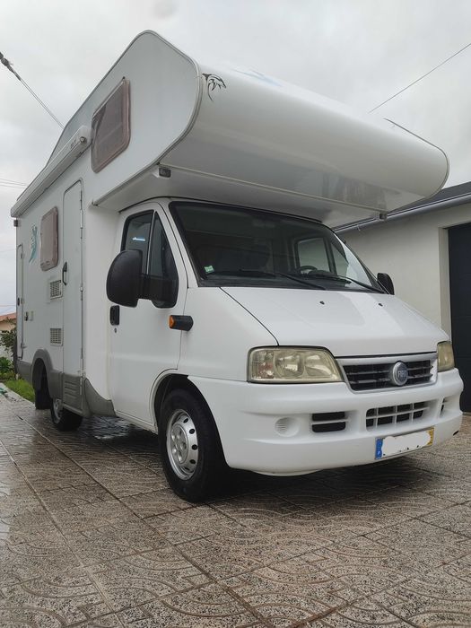 Autocaravana para alugar autónoma e versátil