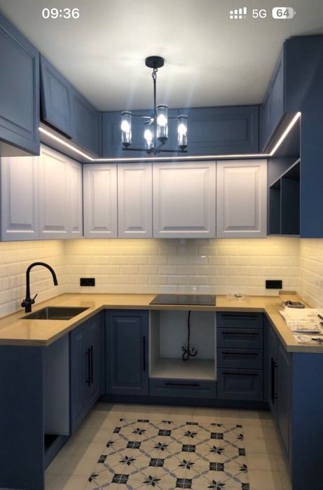 Wykończenia wnętrz Remonty Mieszkań Kuchnie
Łazienki Układanie Płytek