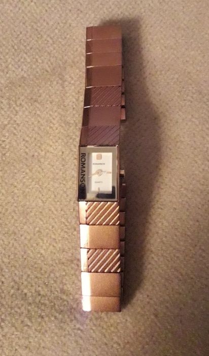 Женские часы Romanson