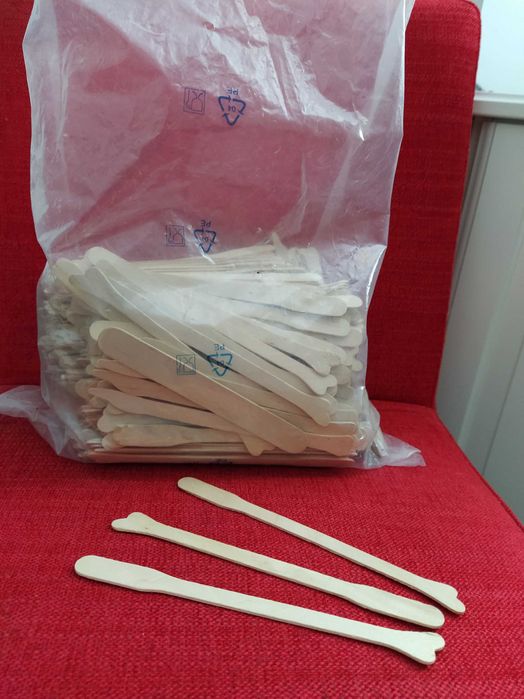 Embalagem c/ paus de madeira p/ atividades criativas 18cm