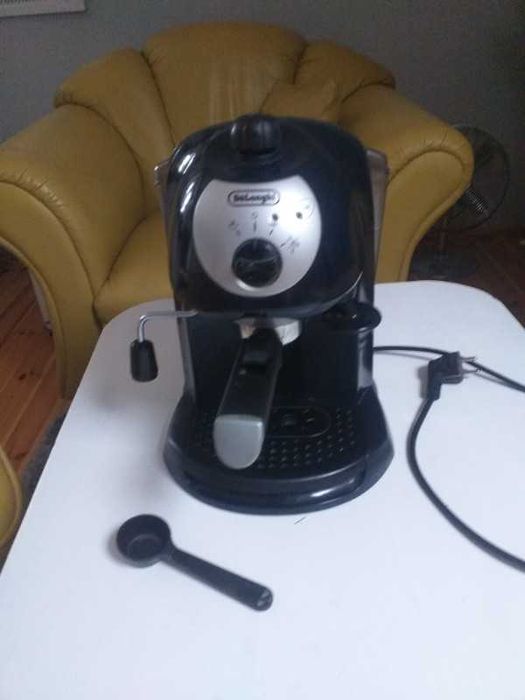 Express do kawy DeLONGI