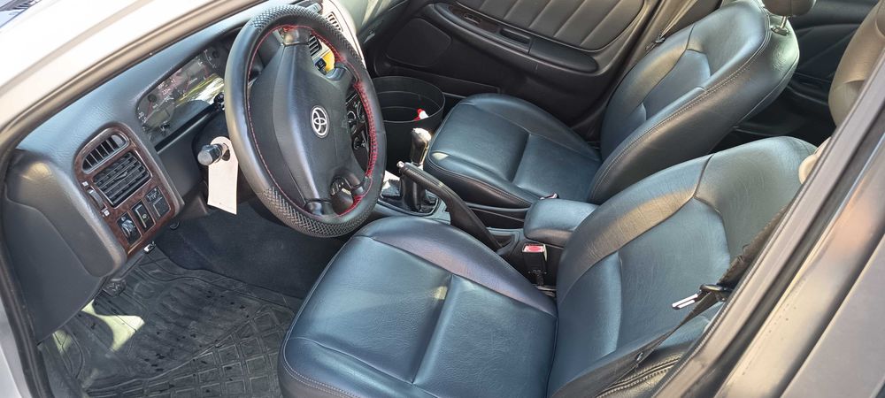 Toyota Avensis SW 2.0 D-4D (2001)