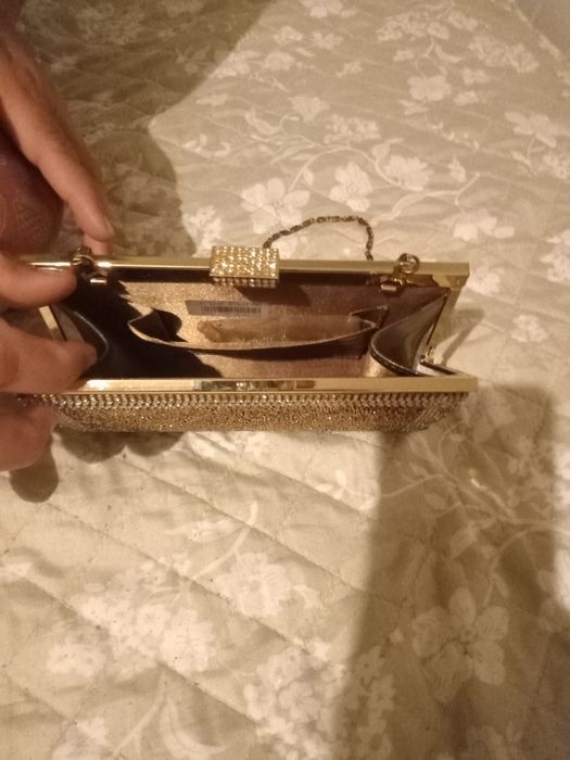 bolsa de festa em bom estado