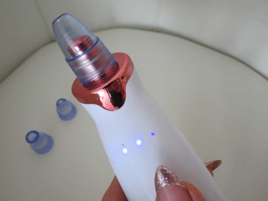 Очиститель пор Вакуумный/ массажер Multifunctional Cleaning Instrument