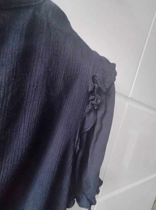 House ,piękna ekegancka czarna bluzeczka rozmiar S