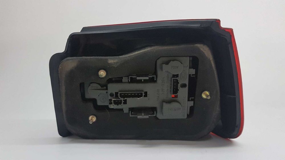 FAROLIM TRASEIRO ESQUERDO SEAT IBIZA (6K1) SELECT