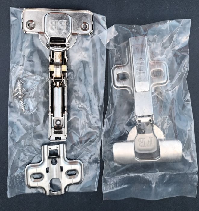 Dampened Hinges64552194454401121