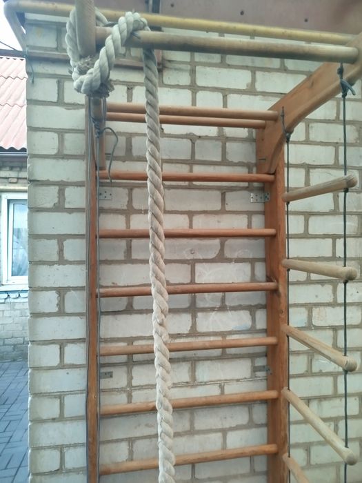 Продам шведська стінка