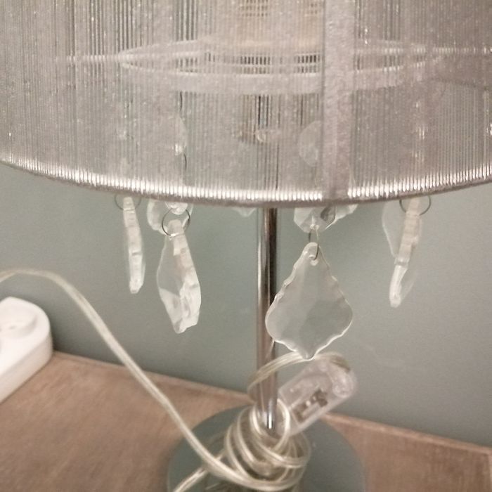 Srebrna lampka nocna sznurek kryształy