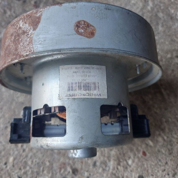 Мотор для пилососа 2-ві штуки різні