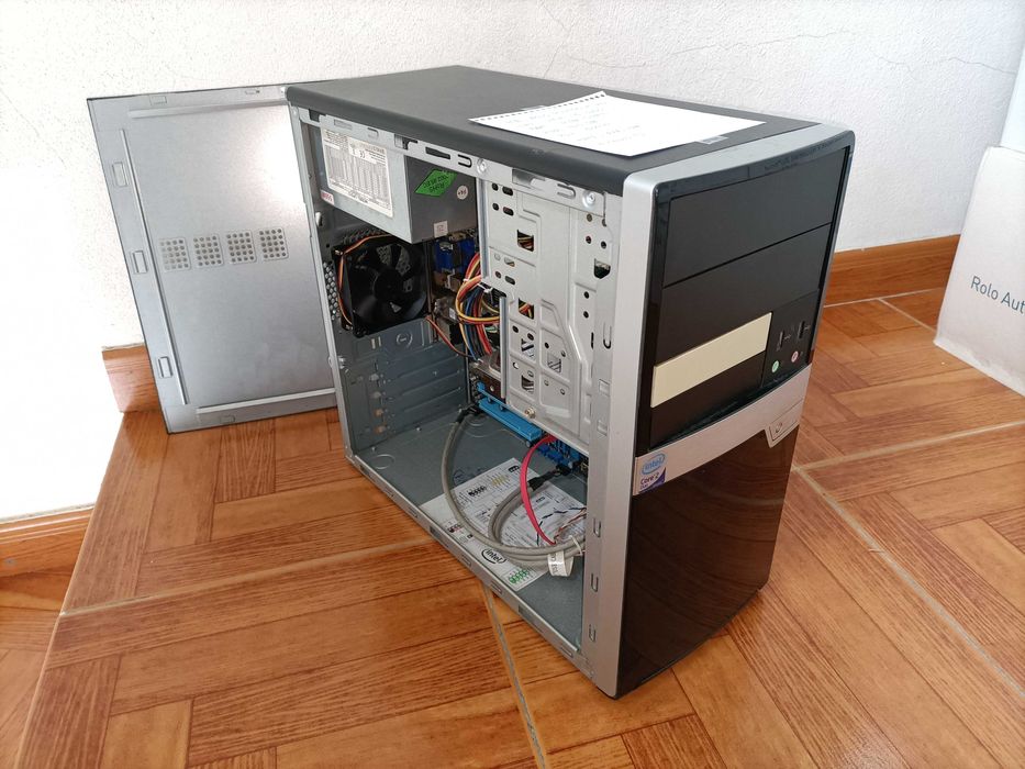 Computador com CPU Intel i5-650, MB ASUS P7H55-M Pro, 4GB RAM, HDD