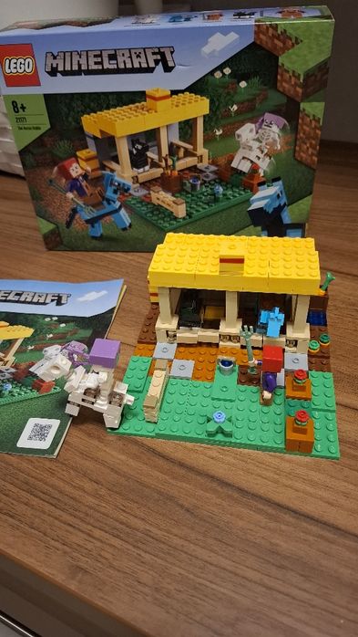 Lego 21171 stajnia