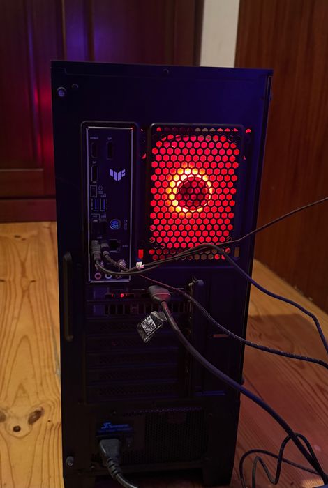 SETUP GAMING MSI Ryzen 5 7600X + RTX 4060 + 2TB + Wireless RGB