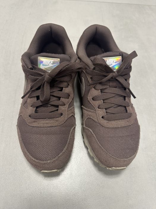 Кросівки Nike жіночі 36,5