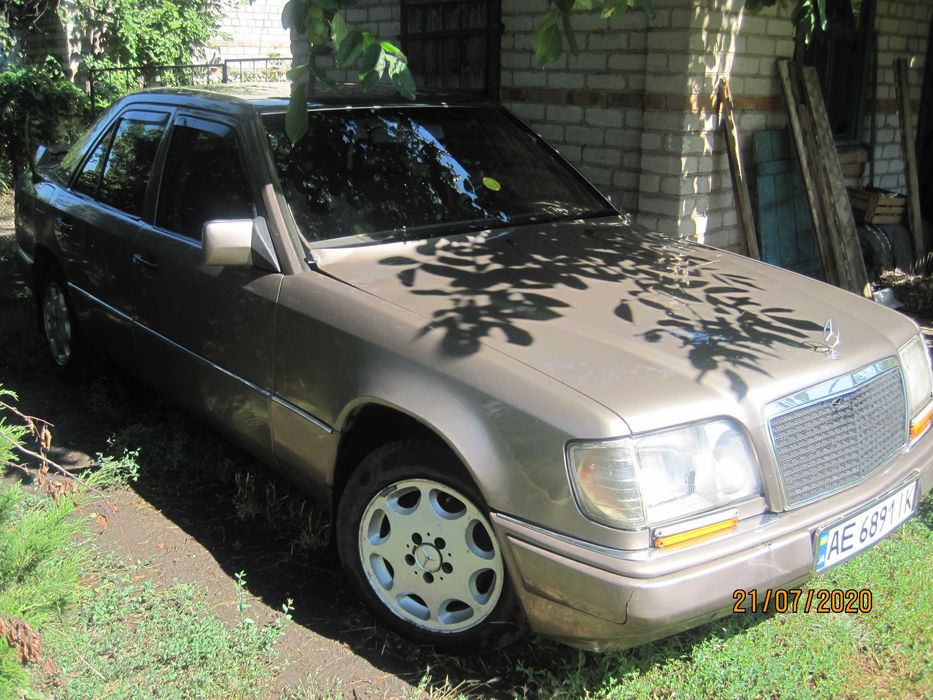 ПРОДАМ НОРМАЛЬНИЙ МЕРСЕДЕС