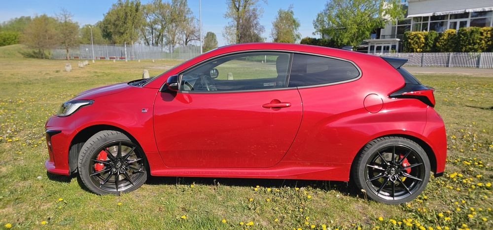 Gr Yaris sport I właściciel salon PL szpera przód i tył