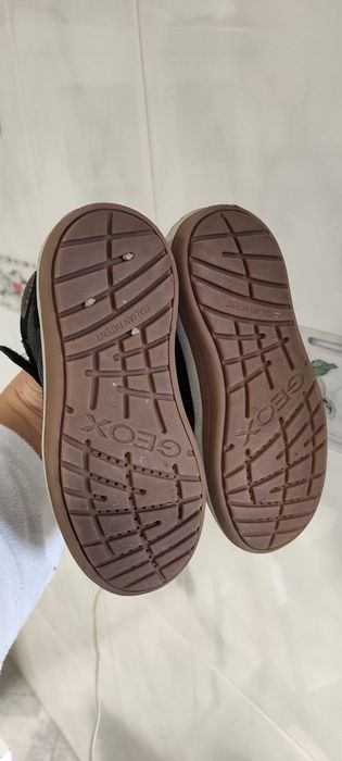 Vendo botas castanhas da Geox n°28