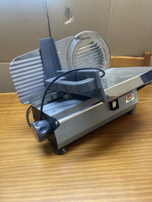 Fiambreira a funcionar