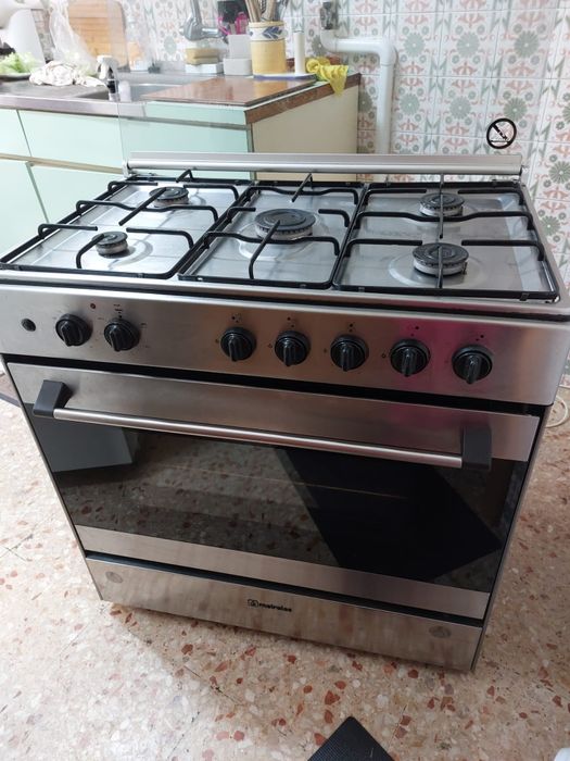 Fogão marca Meireles