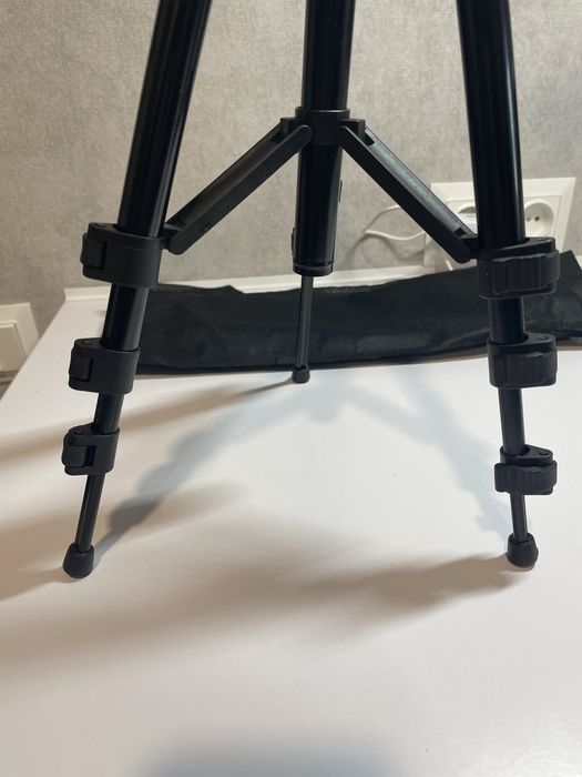 Продам штатив 3120