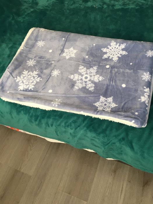 Теплый  красивый плед