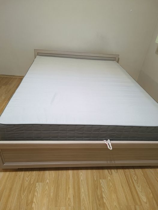 Łużko dwuosobowe z materacem wysokim