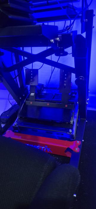 Cockpit simetik com base fanatec