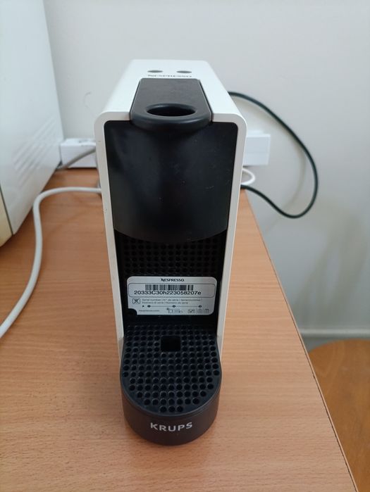 Ekspres na kapsułki Krups Nespresso Essenza Mini