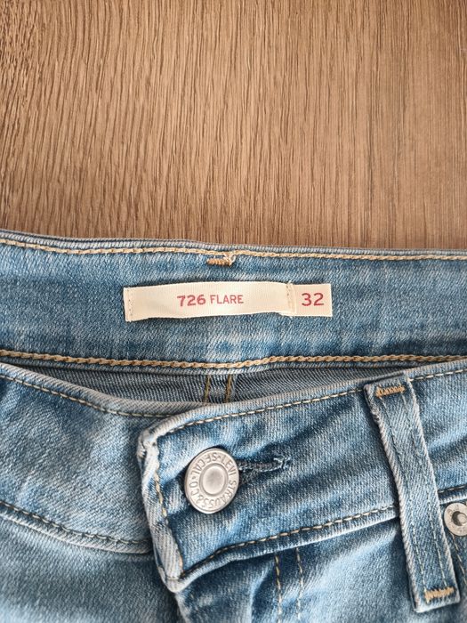 Jeansy dżinsy LEVIS 726 flare