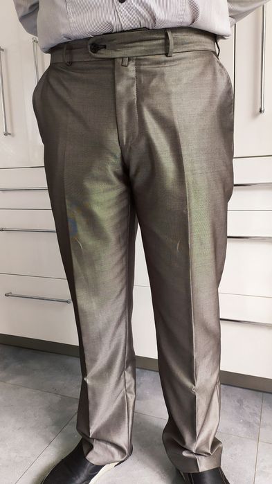 SG Garnitur męski L elegancki szary garnitur L , srebrny połyskujący g