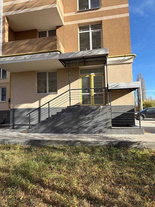 Фасадне комерційне приміщення 67м2. в зданому ЖК Французький Бульвар