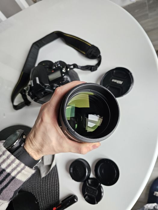 Nikon D7000 + 50mm f1.8D + 80-200 f2.8 D mk3