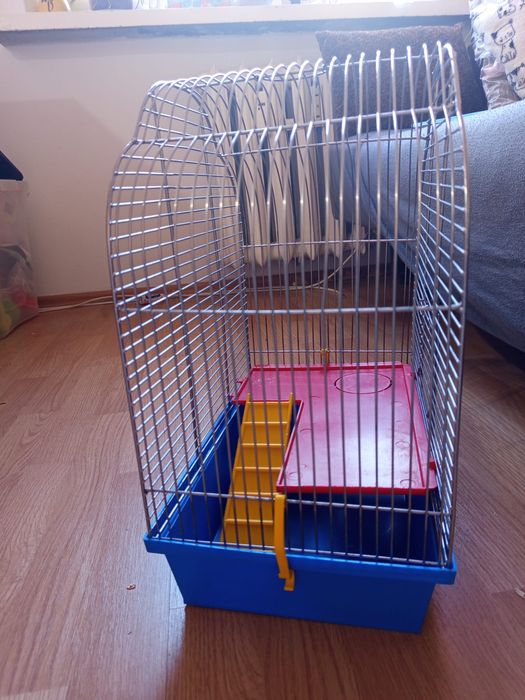Sprzedam klatkę widoczną na zdjęciu dla ptaków lub  chomika