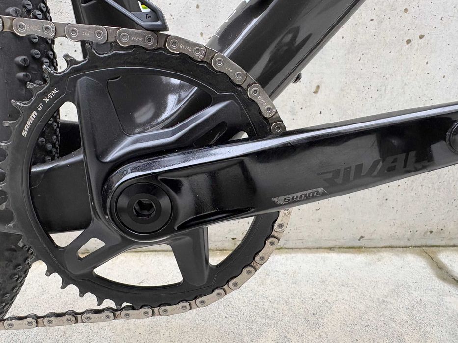 Scott Addict gravel 30 carbono tamanho M(54) seminova